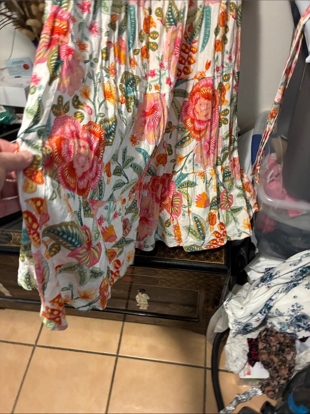 Floral Ruffle Sleeveless Cotton top and a skirt- White with Pink & Orange Flower - Picture 6 of 12